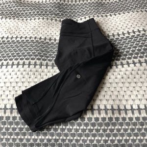 Lululemon Capri pant- women size 8